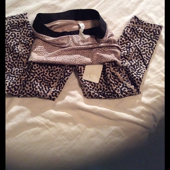 Lululemon legging - Picture 4 of 7